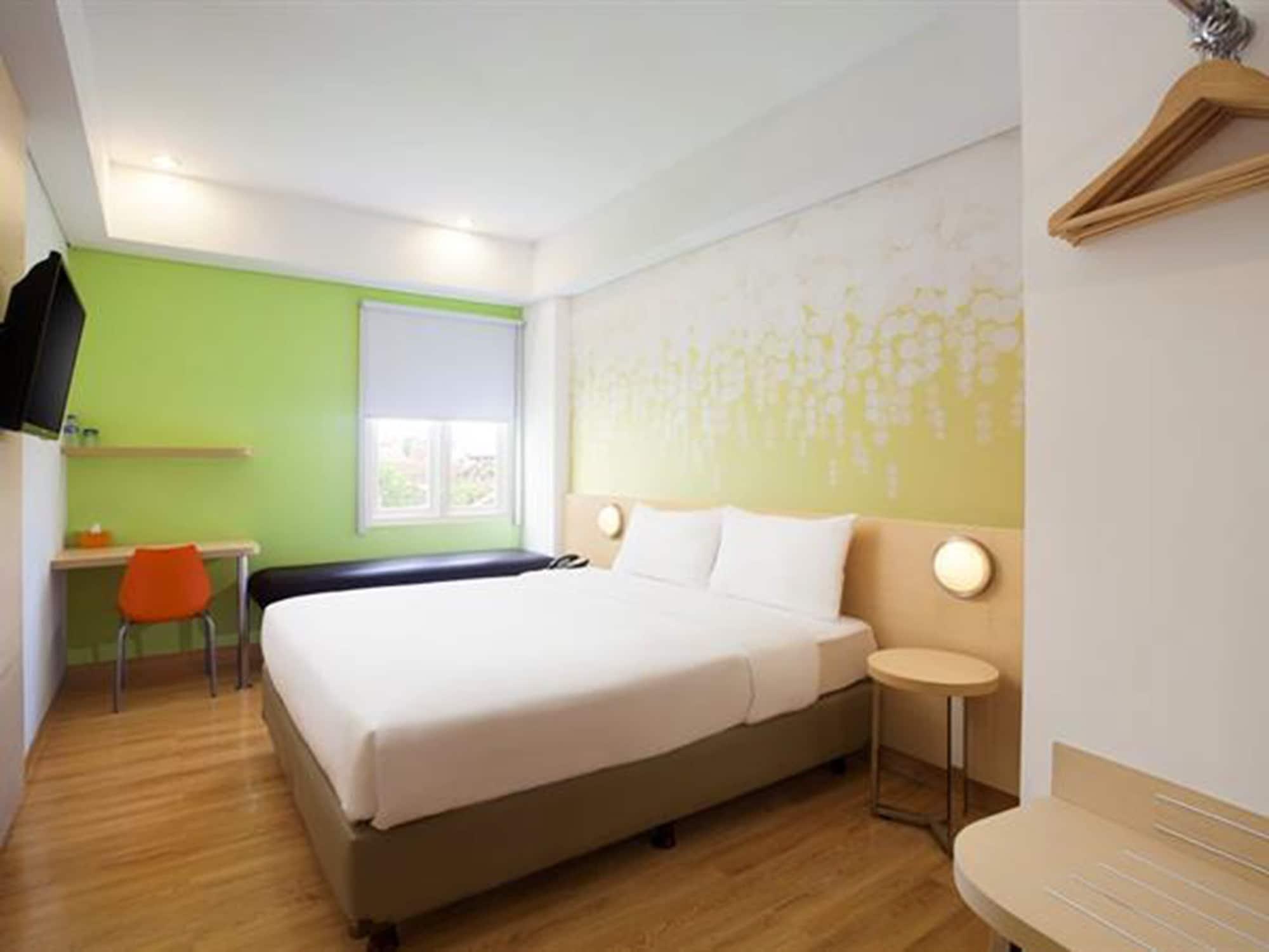 Zest Sukajadi By Swiss-belhotel International 3*