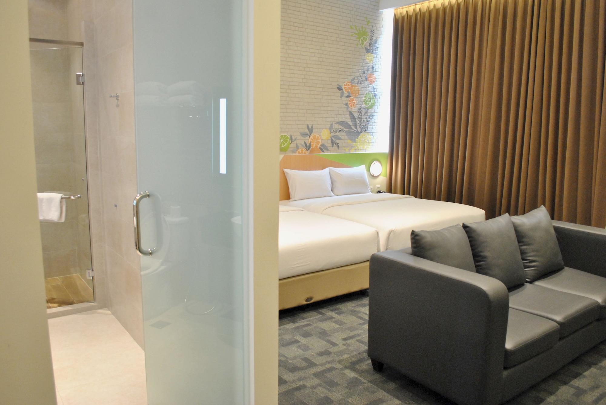Zest Sukajadi By Swiss-belhotel International Hotel