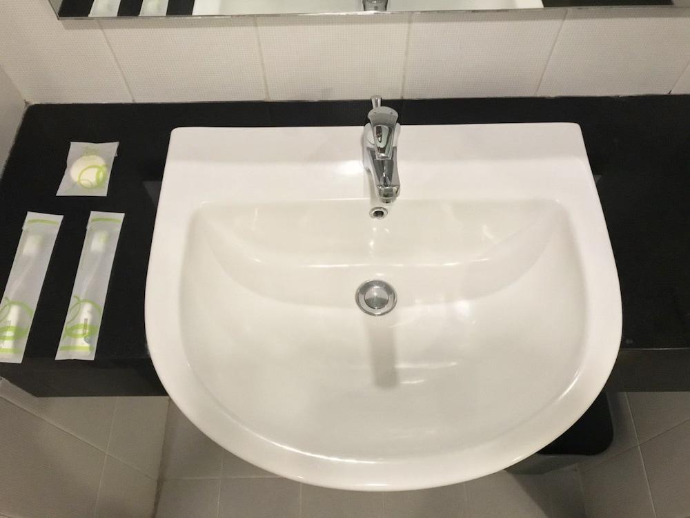 Hotel Zest Sukajadi By Swiss-belhotel International