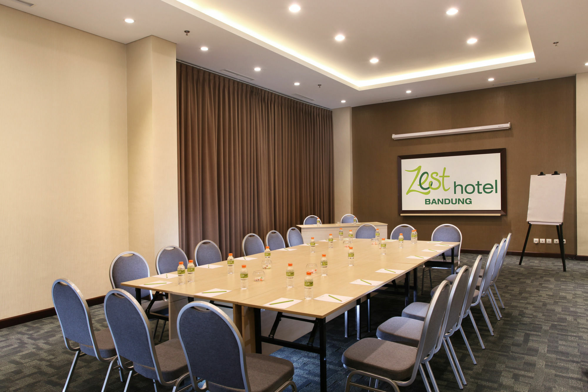 Zest Sukajadi By Swiss-belhotel International Hotel 3*